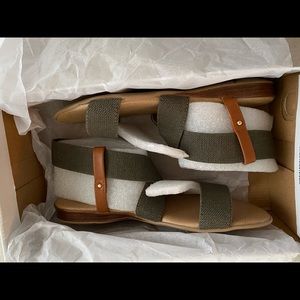 Women’s XOXO size 6 sandals